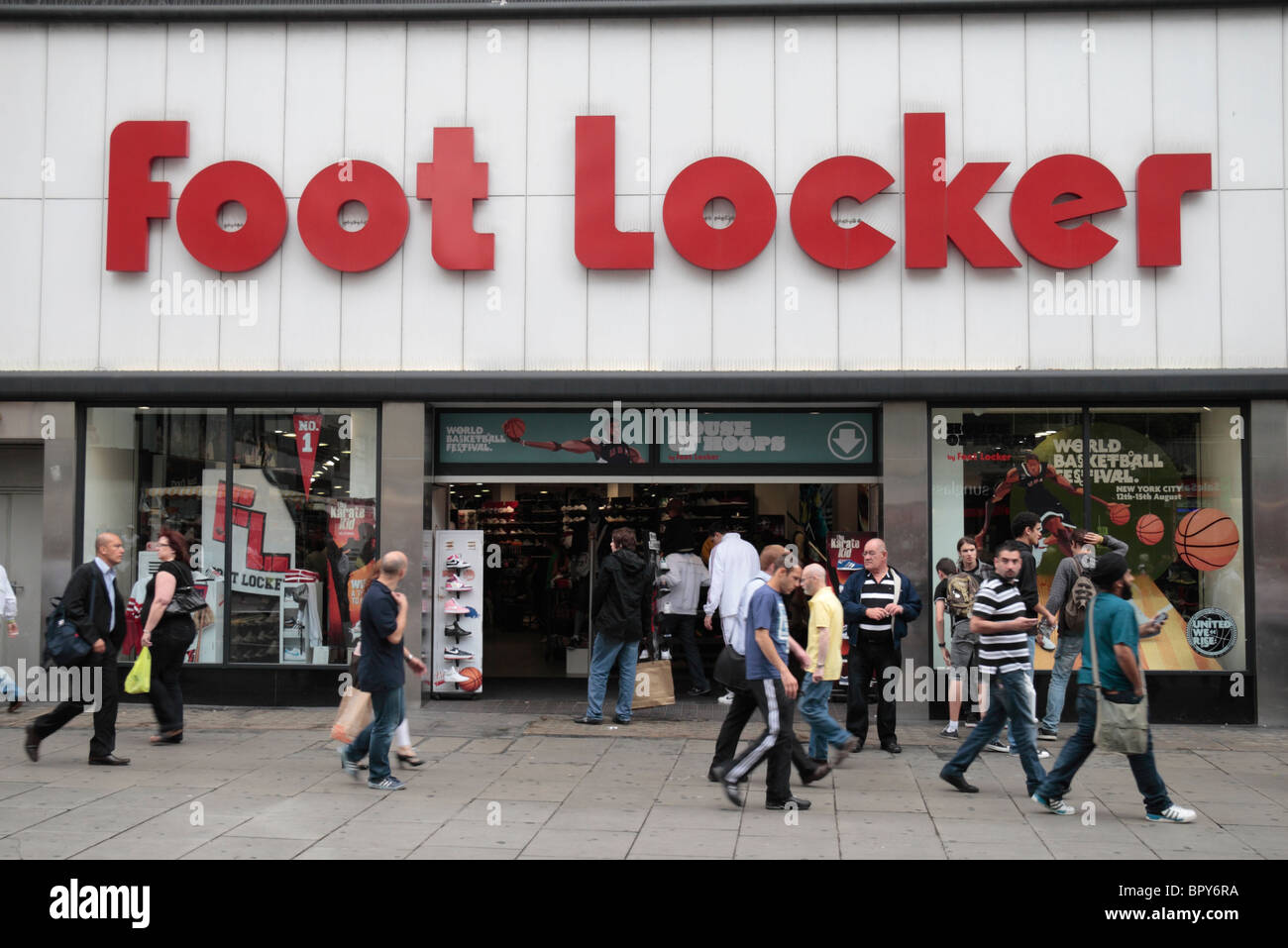 West Broad Street Foot Locker: Man Dies After Dispute West Broad Street Foot Locker: Man Dies After Dispute