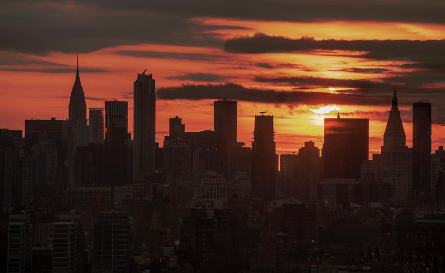 Witnessing The Partial Solar Eclipse In NYC This Saturday: A Complete Guide Witnessing The Partial Solar Eclipse In NYC This Saturday: A Complete Guide
