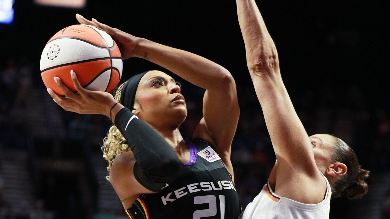 WNBA CBA Negotiations: Reese And Carrington Warn Of Potential Player Strike WNBA CBA Negotiations: Reese And Carrington Warn Of Potential Player Strike