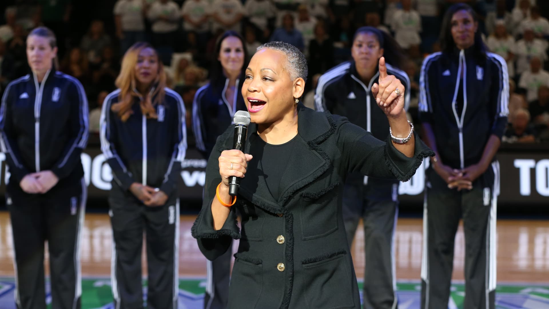 WNBA Investigating Racial Slurs Allegedly Directed At Angel Reese
