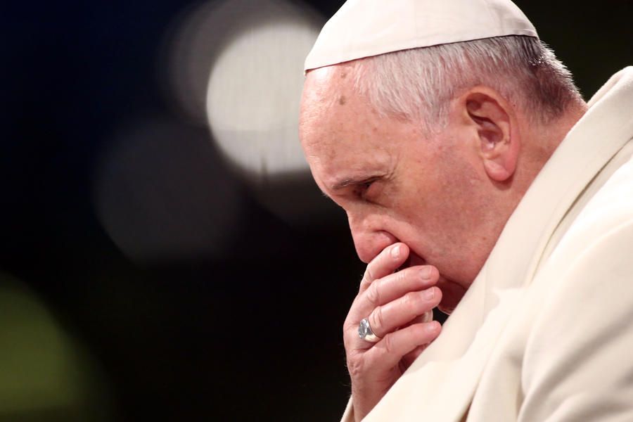 World Reacts To Death Of Pope Francis At 88 World Reacts To Death Of Pope Francis At 88