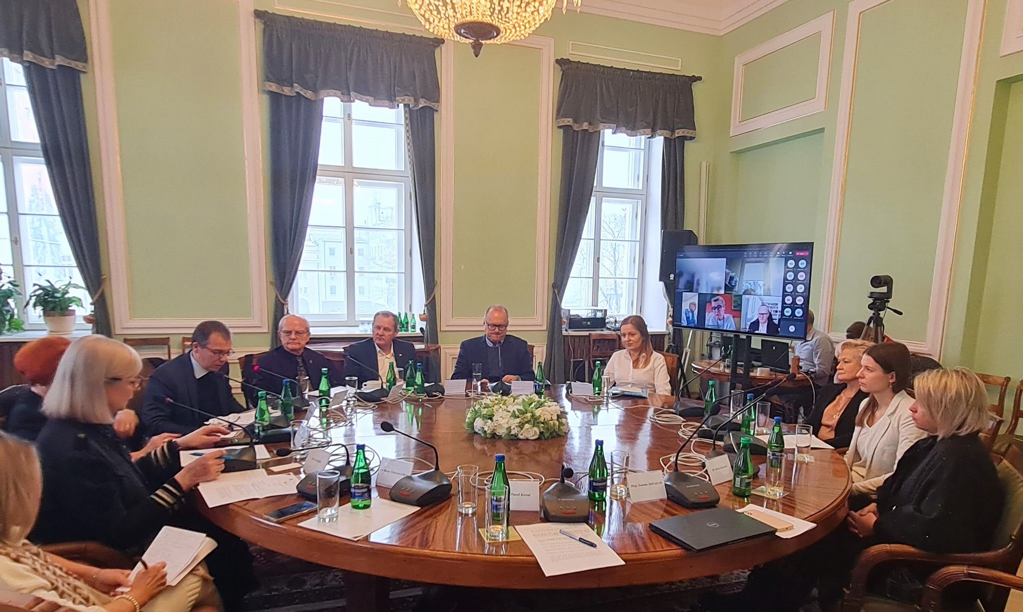Zamówienie Trotylu: Perspektywa Polskiej Polityki Bezpieczeństwa Zamówienie Trotylu: Perspektywa Polskiej Polityki Bezpieczeństwa
